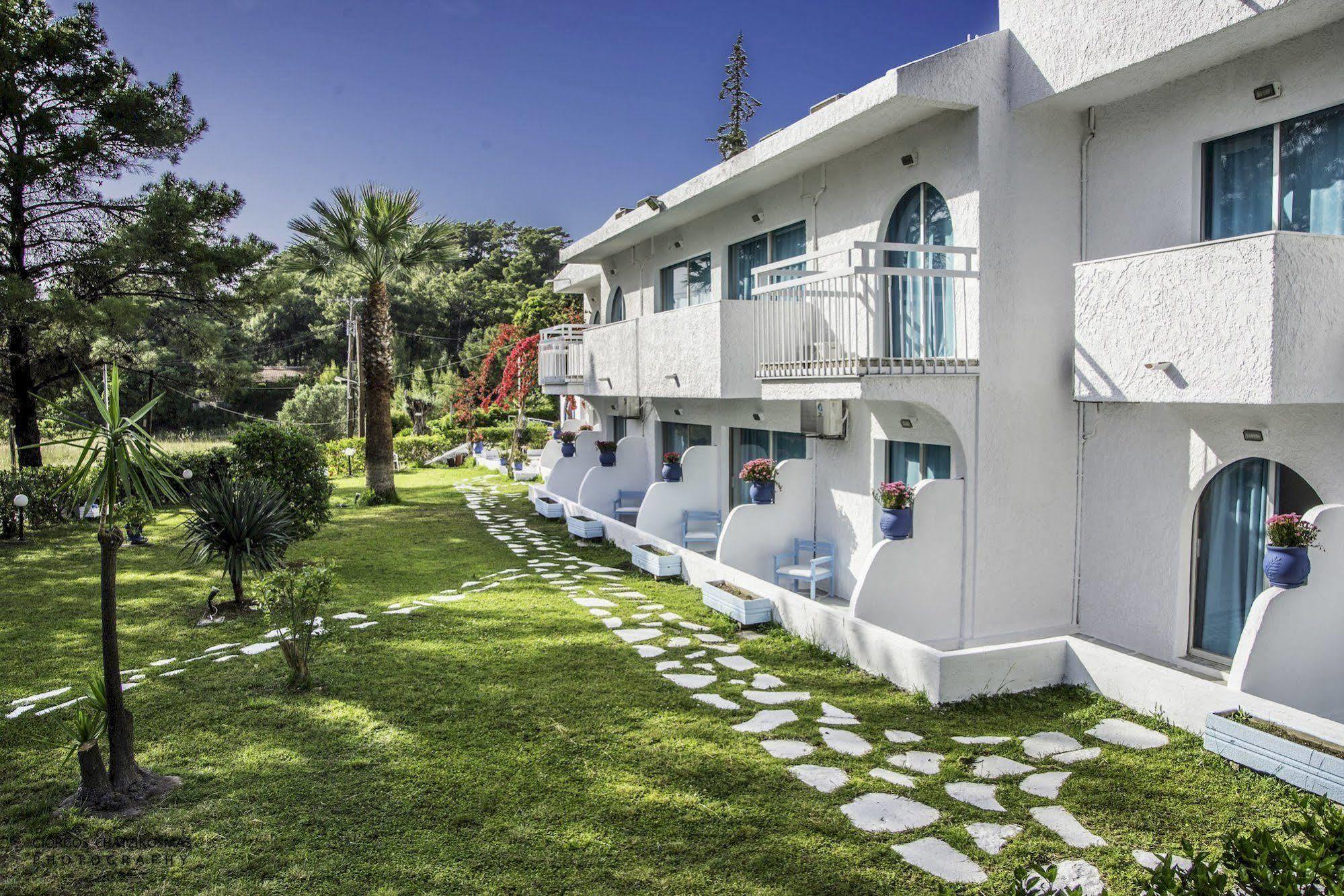 Pine Trees Art Hotel Ixia  Esterno foto